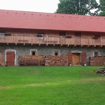 Farma Nahlov * Frymburk